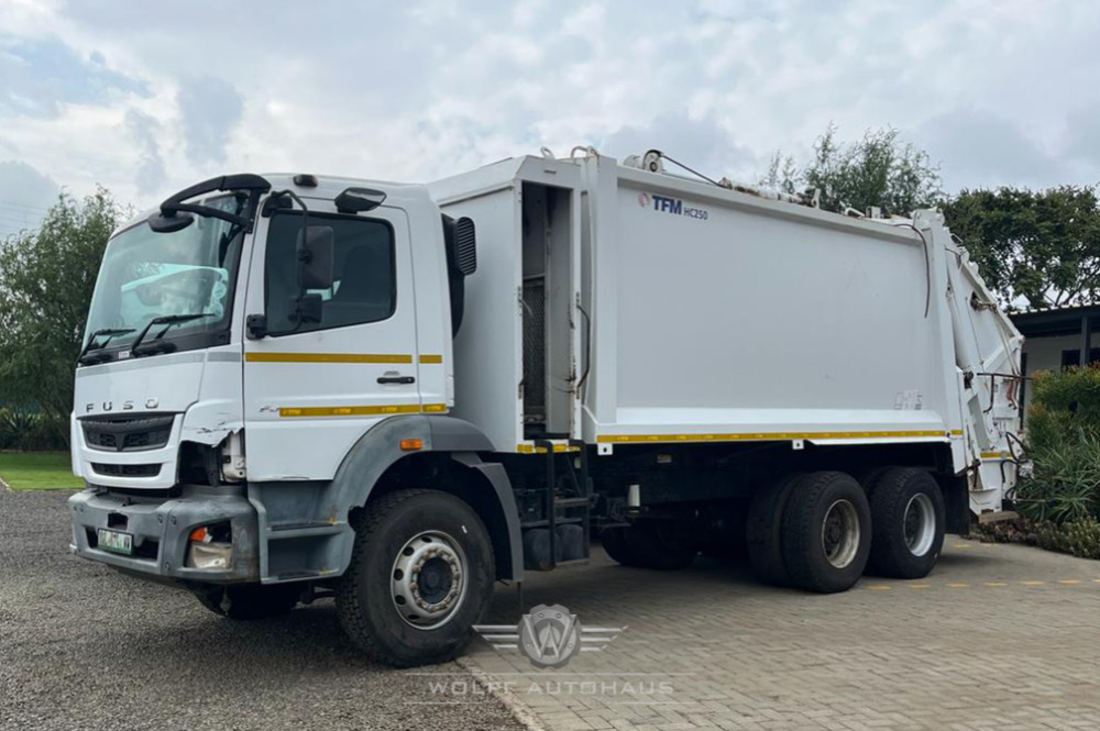 2018 FUSO FJ 26-280 Garbage Compactors 6x4